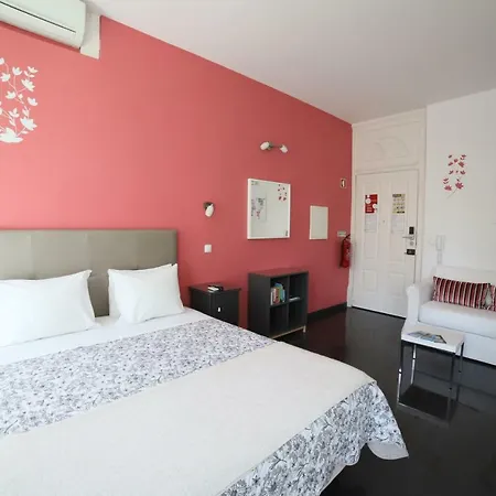 Pinho Apartments, And ゲストハウス ポルト