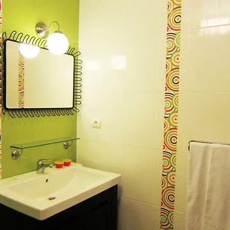 ゲストハウス Pinho Apartments, And 2*